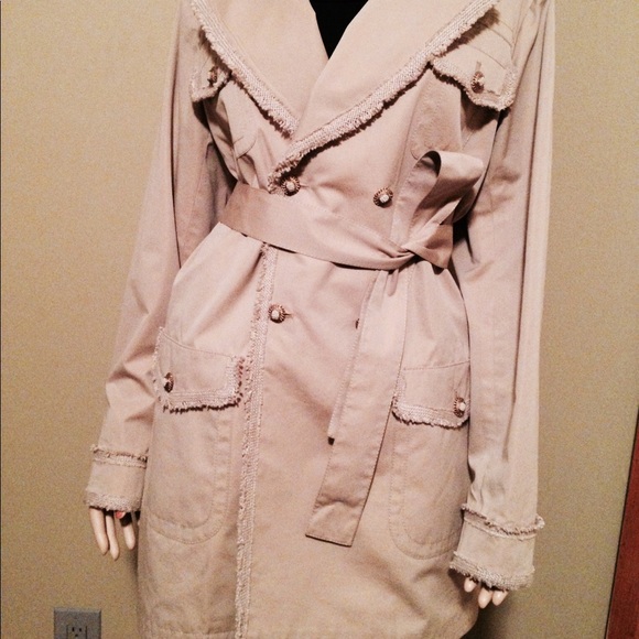 $$SOLD$$ CHANEL Beige Tweed Trim Trench Coat sz46 - Picture 2 of 8
